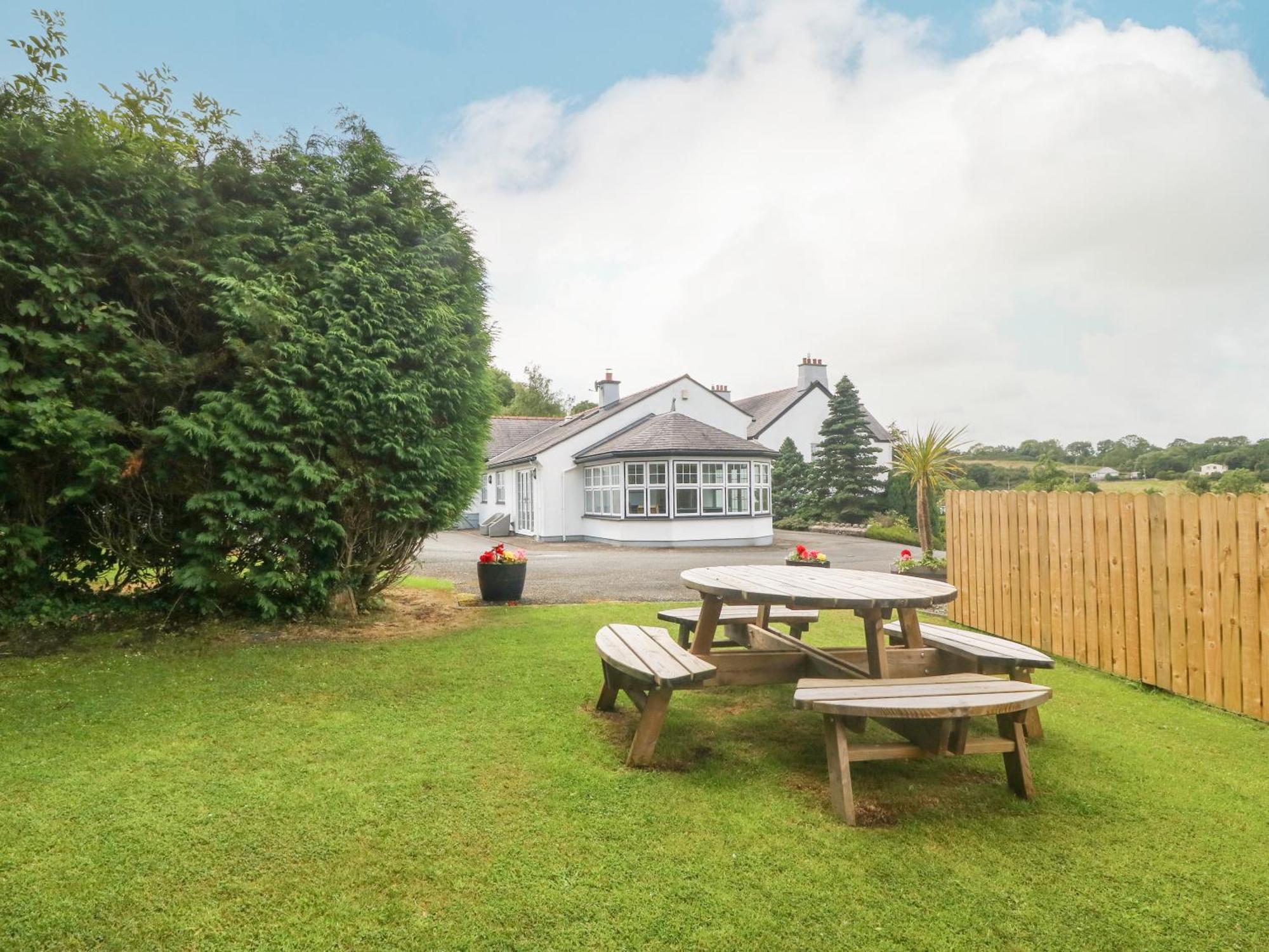 Bwthyn Clai Vila Llangefni Exterior foto
