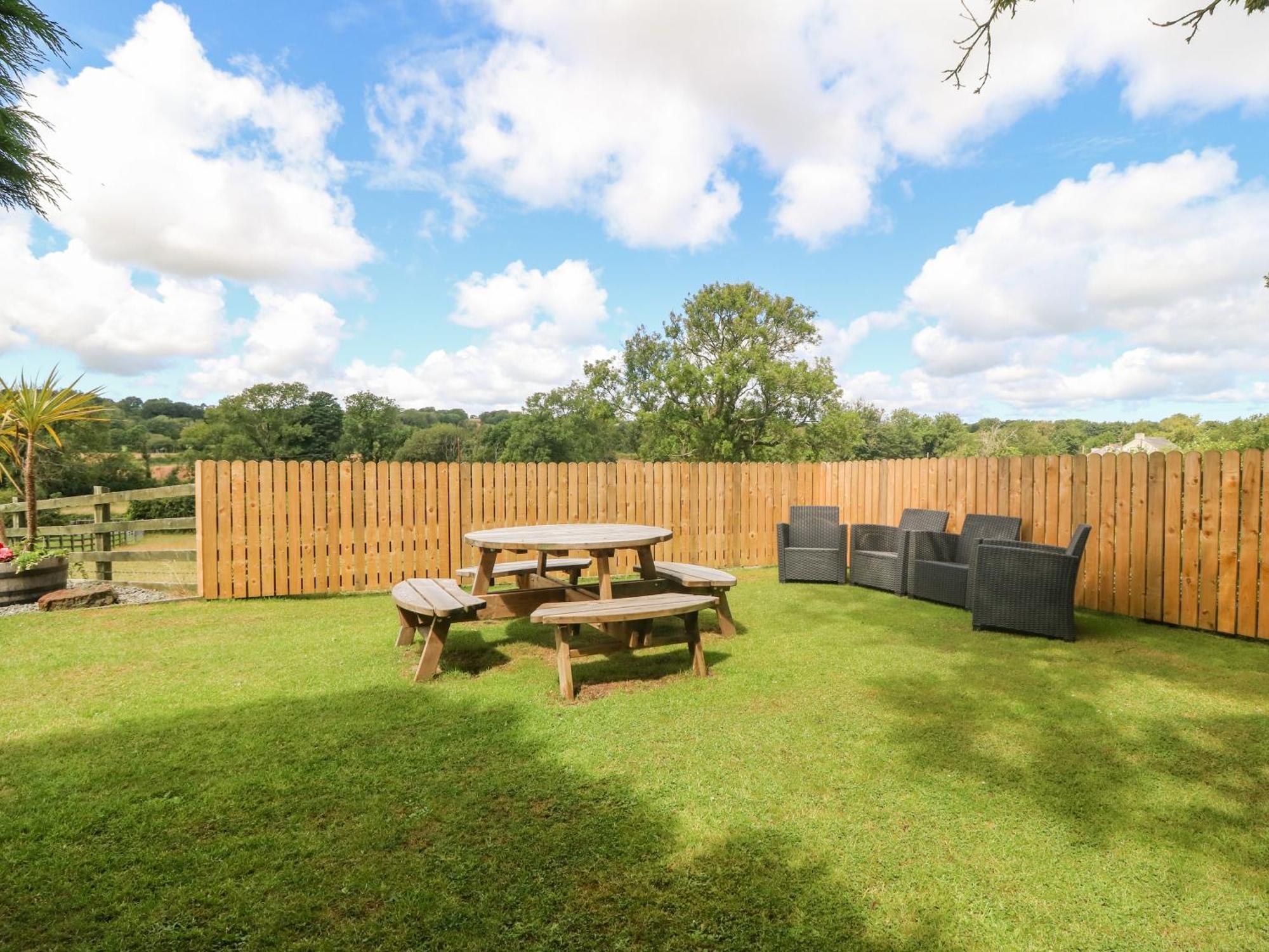 Bwthyn Clai Vila Llangefni Exterior foto